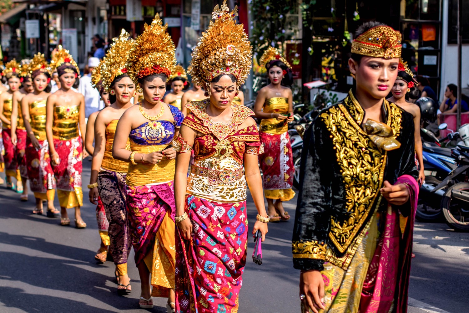 Bali procession (1)