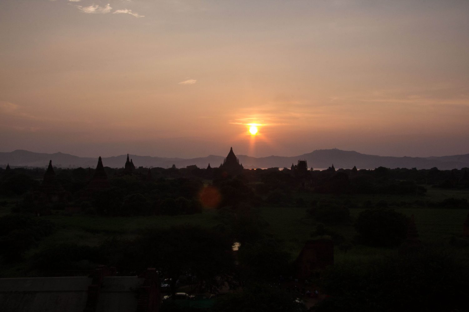 Bagan o zachodzie słońca