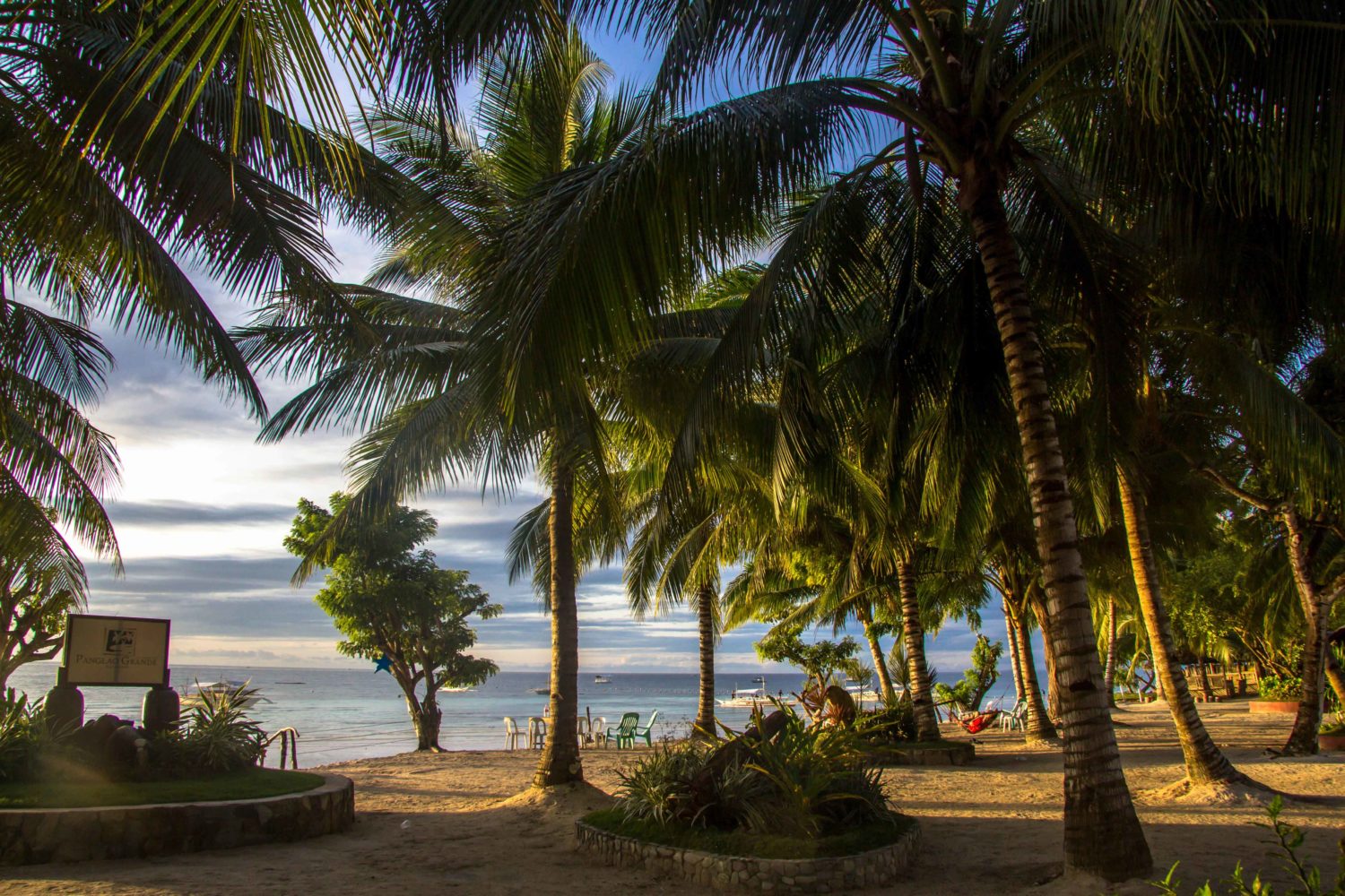 Dumaluan Beach Resort